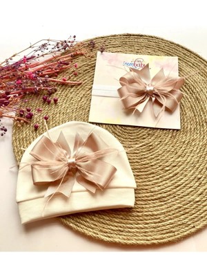 İrembaby Bebek Lohusa Seti Pudra Pembe Tüylü Fiyonk Bebek Şapkası ve Bebek Saç Bandı Lohusa Takımı Çekim Seti