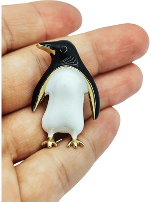 BB Bi Butik Shop Sevimli Penguen Figürlü Gold Detaylı Broş