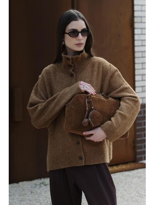 Jolamier Taba Juliette Charm Aksesuarlı Maxi Süet Omuz Çantası