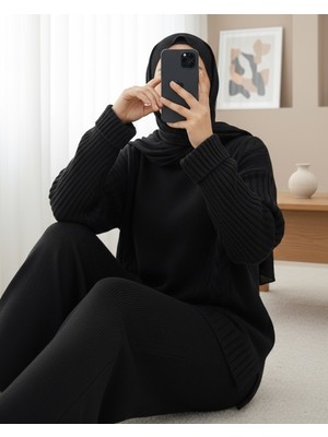 Modamorfo Örgü Desenli Arkası Uzun Triko Takım -Siyah