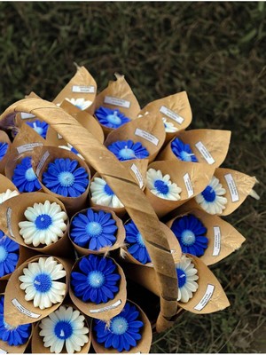 Bernami Şamdan Pinterest Kişiye Özel Mavi Papatya Buketi Mum Hediyelik 10'lu | Kına, Söz, Nikah, Biblo |