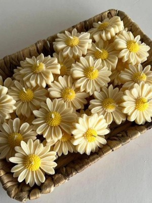 Bernami Şamdan Pinterest 3'lü Hediyelik Suda Yüzen Kokulu Mum ( 3 Adet )