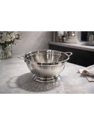 Feyza Design Paslanmaz Çelik Makarna Süzgeci 28 Cm, Dayanıklı ve Pratik Kullanım