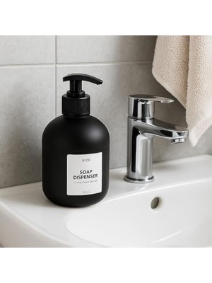 Karokstore 425 ml Cam Sıvı Sabunluk | Modern Siyah ve Beyaz Renk Seçenekleri | Pompalı Cam Sabun ve Losyon Dispenseri | Şık, Dayanıklı ve Hijyenik Tasarım
