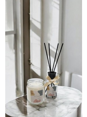 Sandal Ağacı Kokulu Kavanoz Mum ve 100 ml Oda Kokusu Seti