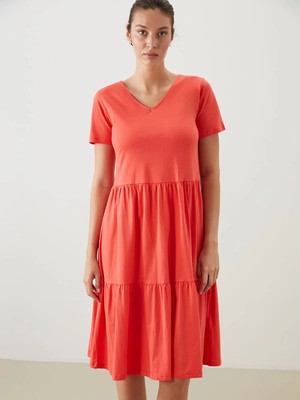 Lc Waikiki Yeni Sezon V Yaka Katkat Elbise