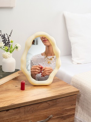 Özgürce Modern Bulut Tasarımlı Makyaj ve Takı Aynası, Duvar Aynası, Şık ve Fonksiyonel