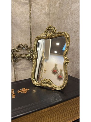 Özgürce Antika Görünüm Pirinç Makyaj Aynası, Vintage Varaklı Gold Detaylı
