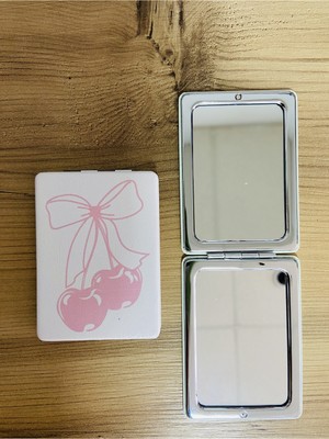 Özgürce Kiraz Desenli Katlanabilir Makyaj Çantası ve Ayna, Büyüteçli, Pratik Tasarım