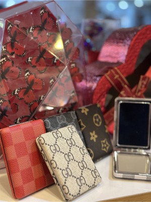 Özgürce Desenli Cep Aynaları, Şık ve Taşınabilir Çanta Aynaları, Farklı Modeller