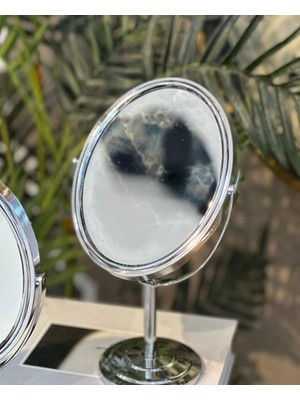 Özgürce Şık Metal Oval Ayna, Parlak Gümüş Renk, Evinize Zarif Dokunuş