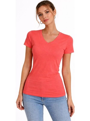 Nemere Kadın V Yaka Slim Fit Likralı Tişört - Nar Çiçeği