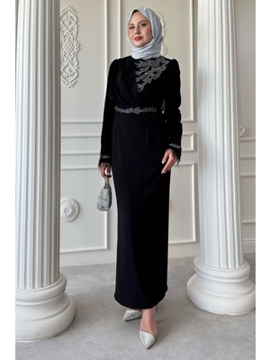 inStyle Taş Yaka Tüylü Kol Siyah Abiye