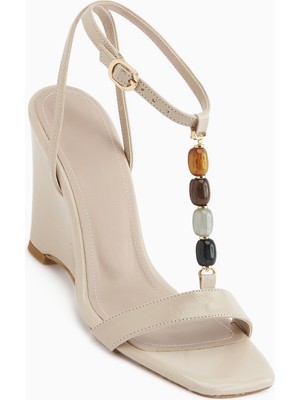 Limoya Rosana Bej Boncuklu Bilekten Bağlamalı Topuklu Kadın Sandalet