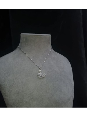 Beyaz Taşlı Kuğu Kolye