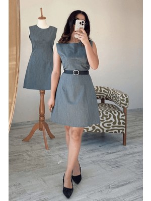 BeeYouStudio Gri Kısa Ters Biyeli Kolsuz Mini Elbise S
