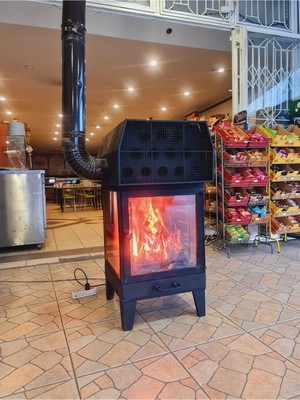 Özgürce Şık ve Kullanışlı Odunlu Fanlı Şömine, Sıcaklık ve Konfor Sağlar