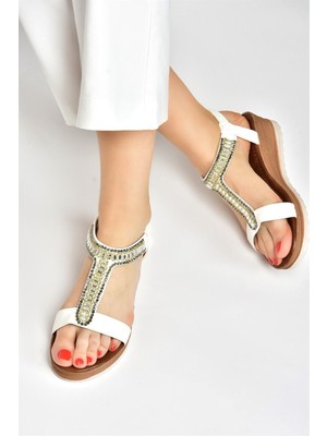 Fox Shoes Beyaz Taşlı Günlük Kadın Sandalet M258311009
