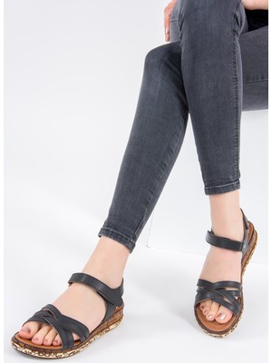 Fox Shoes Siyah Kadın Sandalet F288061409