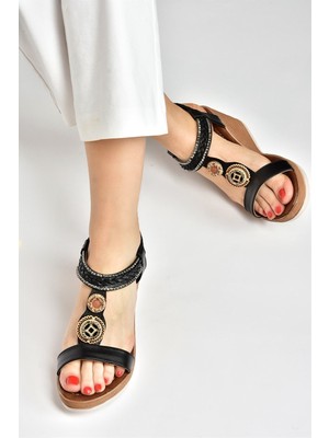 Fox Shoes Siyah Dolgu Topuklu Kadın Sandalet M258313609