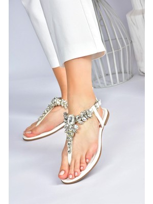 Fox Shoes Kadın Beyaz Taşlı Suni Deri Parmak Arası Sandalet Orta Taban Genişliği 39 Numara