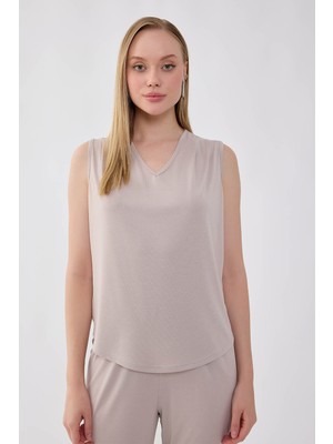 Vitrin V Yaka Omuzu Pileli Bluz