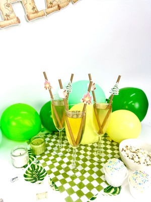 Fluparty Scout Camp - Minik İzci Temalı Figürlü Pipetler(12 Adet)