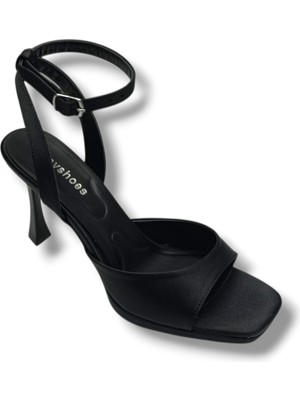 Erbay 603-26 Parlak Saten Tek Bant Orta Boy Topuk Kadın Sandalet