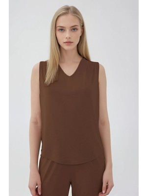 Vitrin V Yaka Omuzu Pileli Bluz