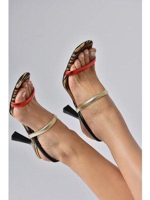 Fox Shoes Kırmızı/dore Üç Bantlı Kadın Topuklu Ayakkabı K404070609