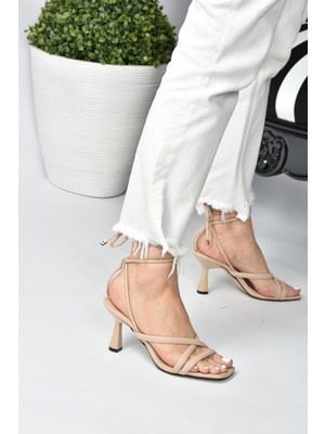 Fox Shoes Ten Bilek Bağlamalı Kadın Topuklu Ayakkabı K404070209