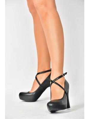 Fox Shoes Siyah/Platin Platform Topuklu Kadın Ayakkabı M348007609