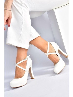 Fox Shoes Beyaz Platform Topuklu Kadın Abiye Ayakkabı M348007609