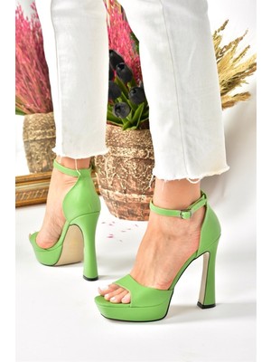 Fox Shoes Çimen Yeşili Platform Kalın Topuklu Kadın Ayakkabı K404580109