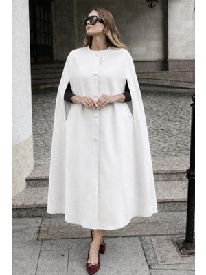 Comstar Kadın Kolsuz Relax Fit Beyaz Kaşe Panço