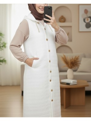 Modamorfo Önü Düğmeli Zincir Detaylı Kapşonlu Kapitone Yelek -Beyaz