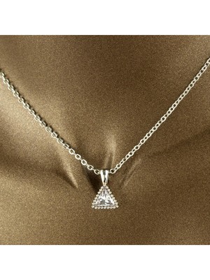 SiHako Üçgen Figürlü Zirkon Tek Taş Kolye 10 mm