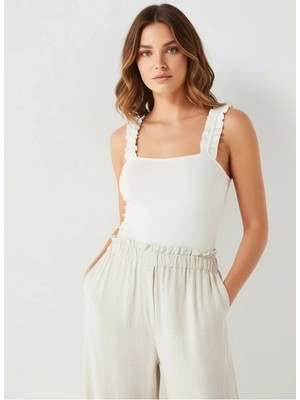 Merlot Kare Yaka Fırfır Detaylı Ribana Bluz Krem