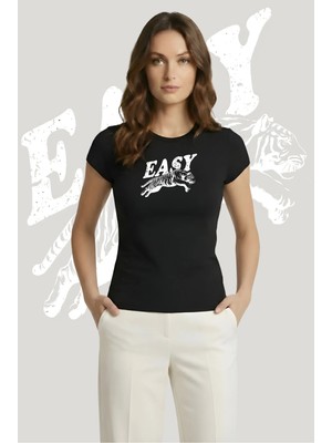 Kurun's Collection Easy Tiger Baskılı Soft Kumaş Bisiklet Yaka Basic Kısa Kol Bluz