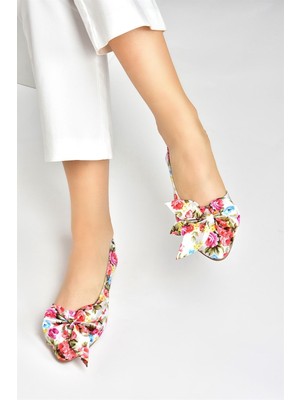 Fox Shoes Beyaz/kırmızı Saten Kumaş Çiçek Baskı Kadın Babet H726809004