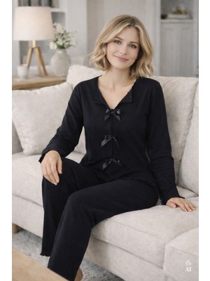 Koza İç Giyim Kadın Pamuklu Çıtır Çiçek Desenli Baby Overloklu Fiyonklu Uzun Kollu Pijama Takımı