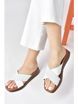 Fox Shoes Beyaz Hakiki Deri Çapraz Bantlı Kadın Terlik M291049903