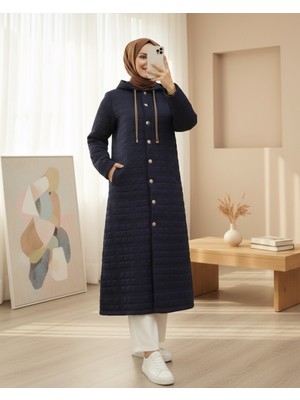 Modamorfo Kapşonlu Önü Düğmeli Zincir Detaylı Kapitone Kap -Laci