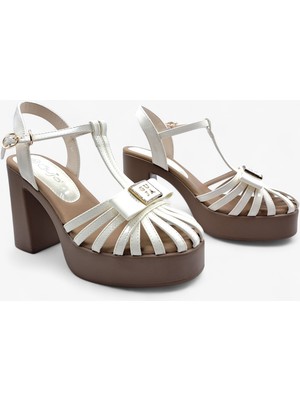 Guja G26Y491 Burnu Kapalı Platform Topuklu Bej Renk Şık Sandalet Ayakkabı