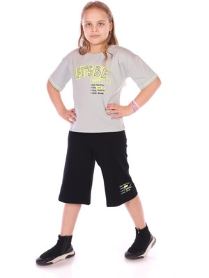 Toontoy Kız Çocuk 2'li Takım Baskılı Bisiklet Yaka T-Shirt & Beli Lastikli Kapri Şort