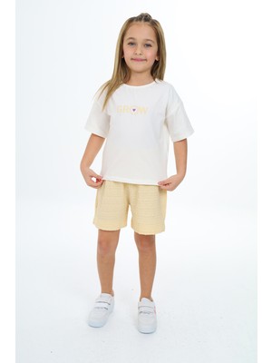 Toontoy Kız Çocuk 2'li Takım Baskılı Bisiklet Yaka T-Shirt & Beli Lastikli Şort