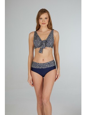 Estiva Kadın Çizgi Desenli Lacivert Fular Detaylı Balenli Toparlayıcı Bikini Takımı