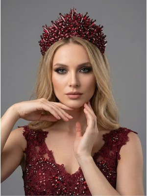 Magic Tiara El Yapımı Kristal Gelin Tacı – Işıltılı ve Modern Tasarım