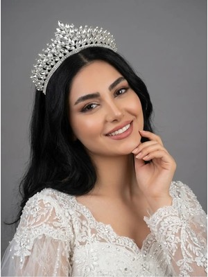 Magic Tiara Kristal Taşlı Işıltılı Kraliçe Model Gelin Tacı - Zarif Düğün Saç Aksesuarı