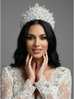 Magic Tiara El Yapımı Kristal Gelin Tacı – Işıltılı ve Modern Tasarım